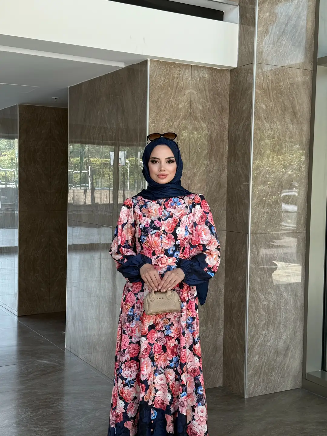 Desenli Kemerli Elbise - 3