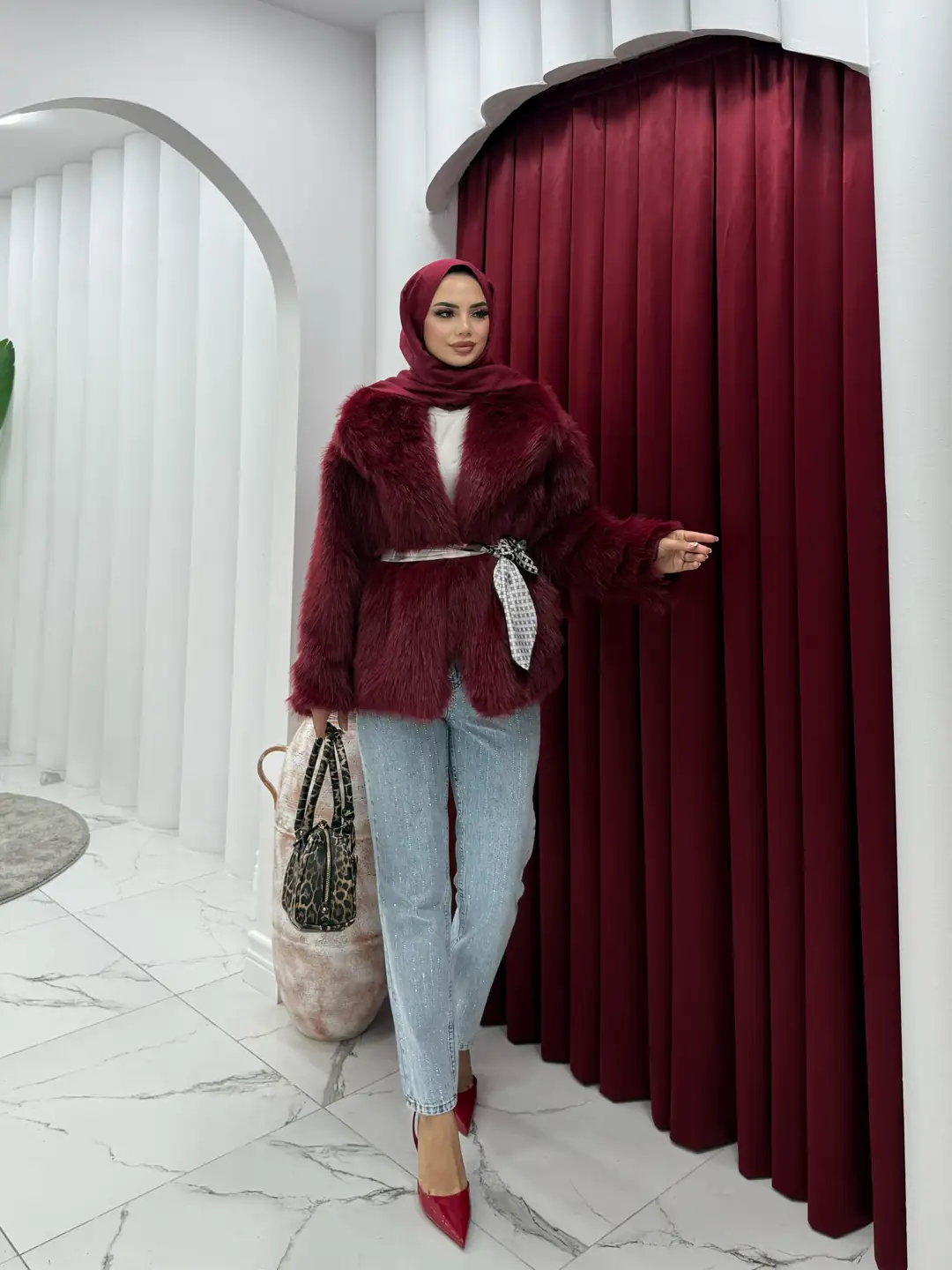 Düz Çizgili-Taşlı Jean Pantalon