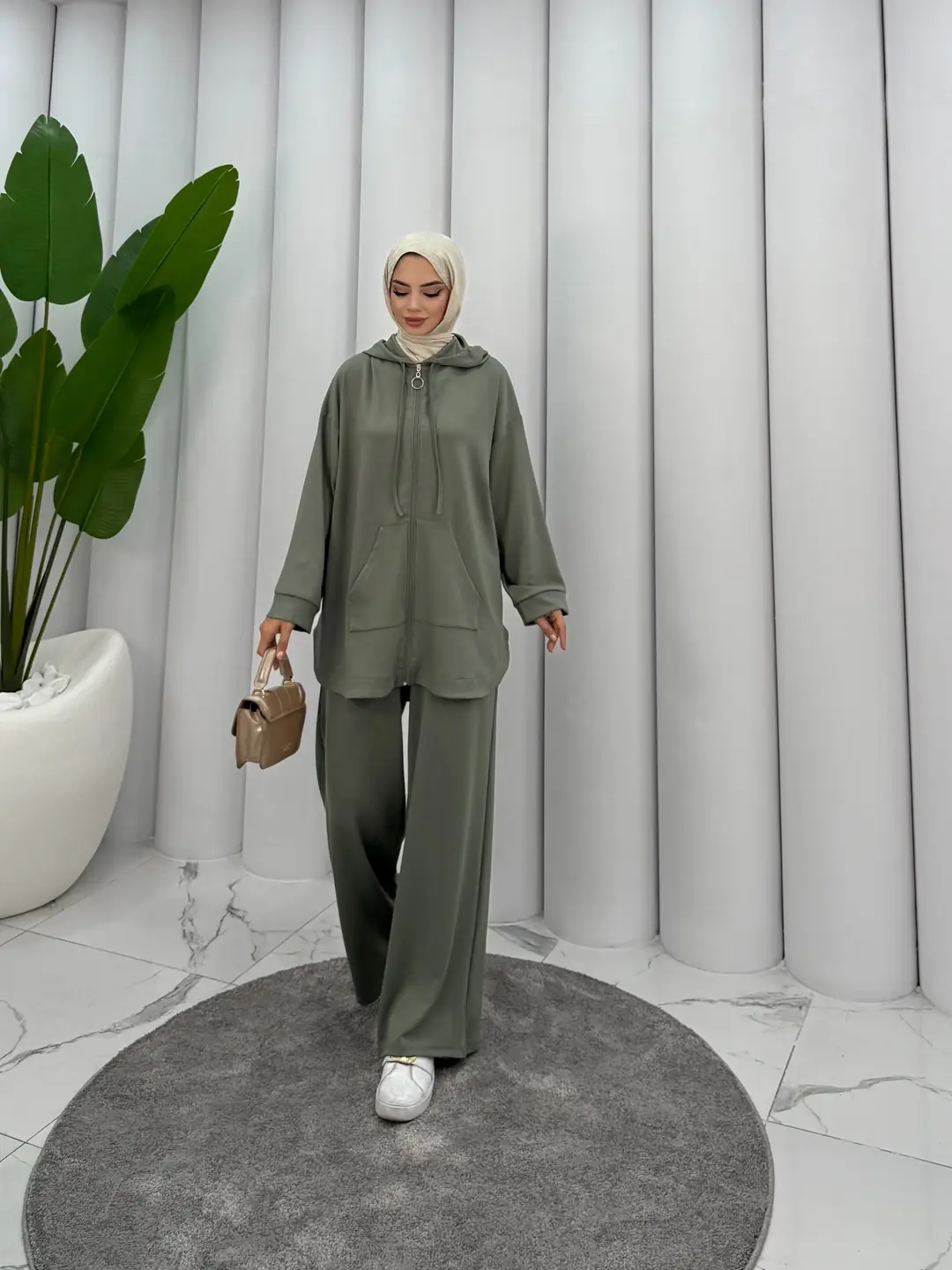 Kapüşonlu İkili Takım - 2