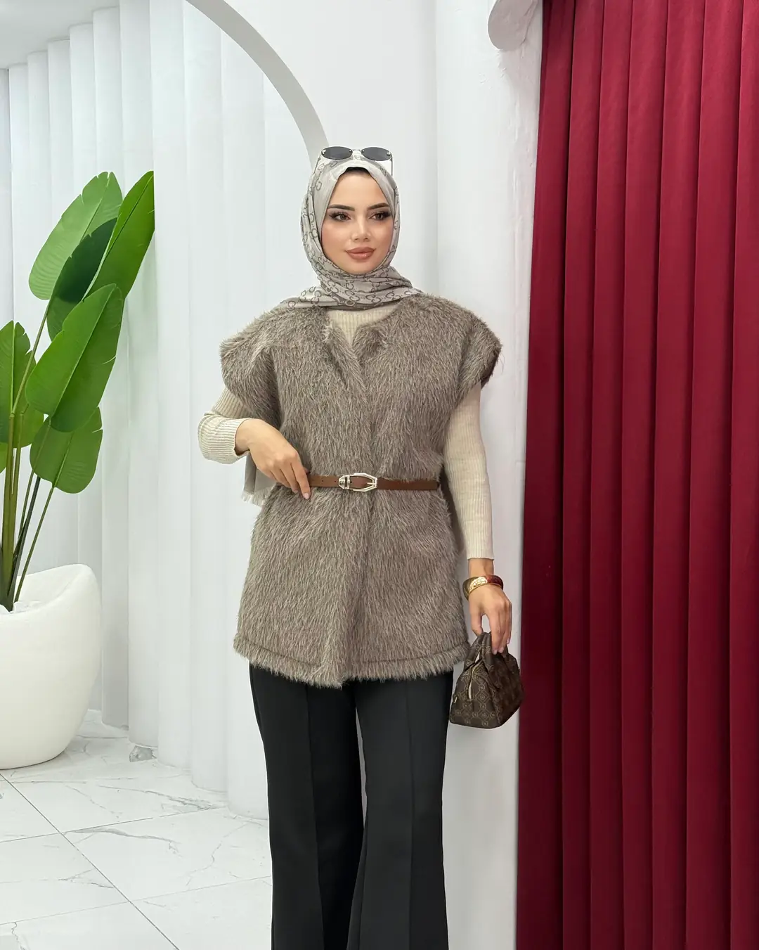 Kemerli Kılçıklı Kaşe Yelek